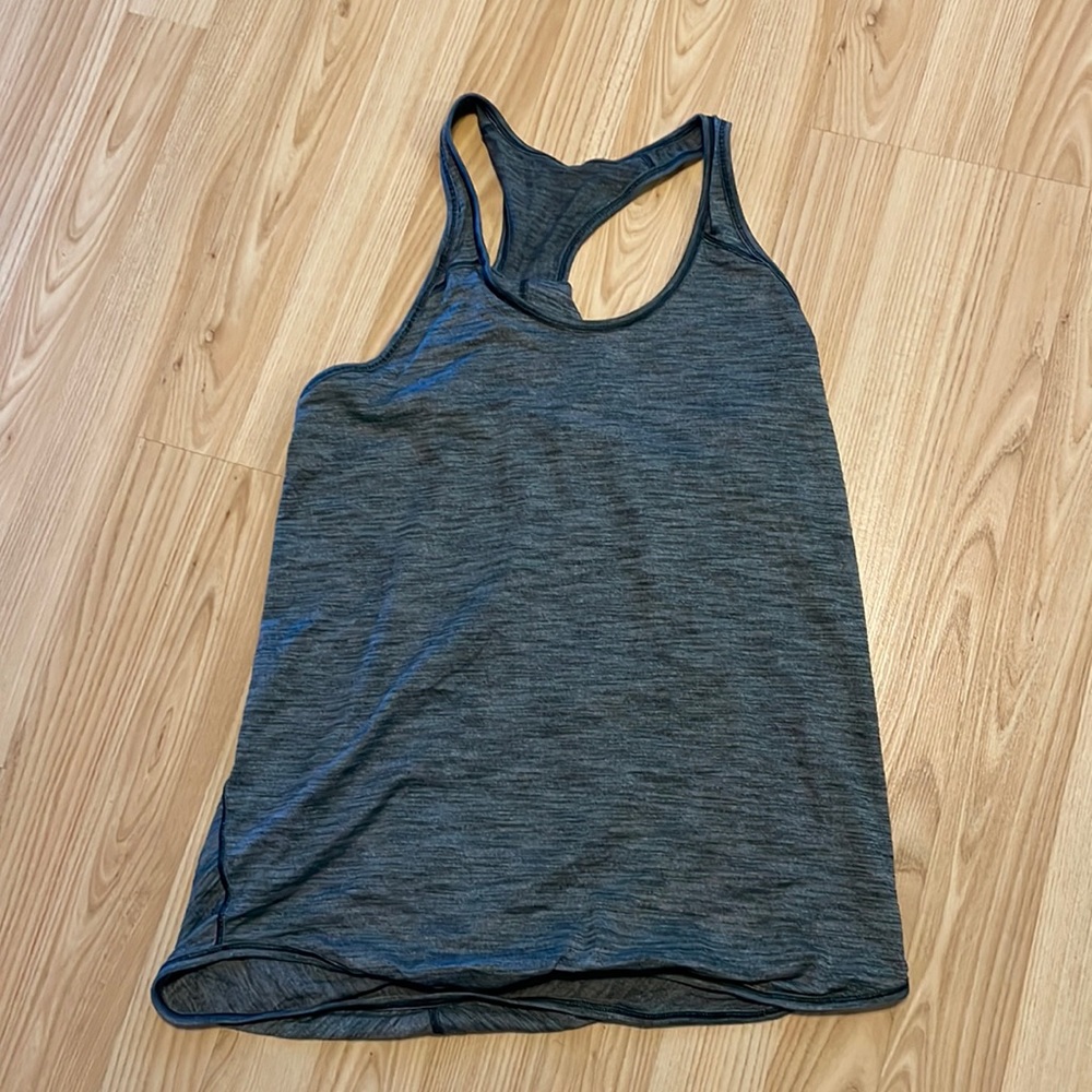 Lululemon tank- green, size 6
